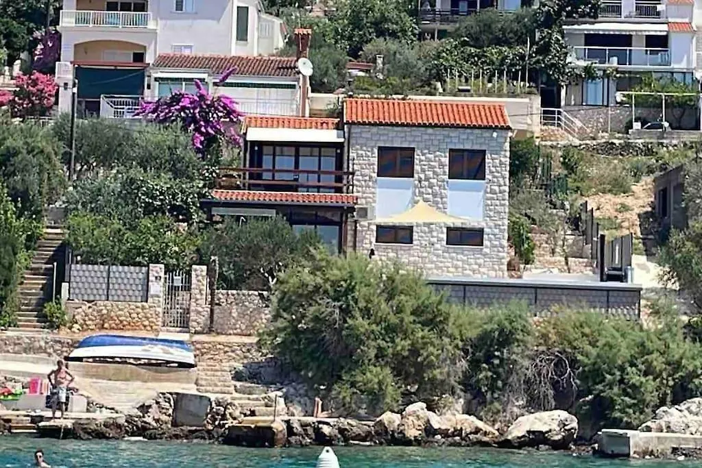 Beachfront Villa With Pool - Myway Trogir Croatia