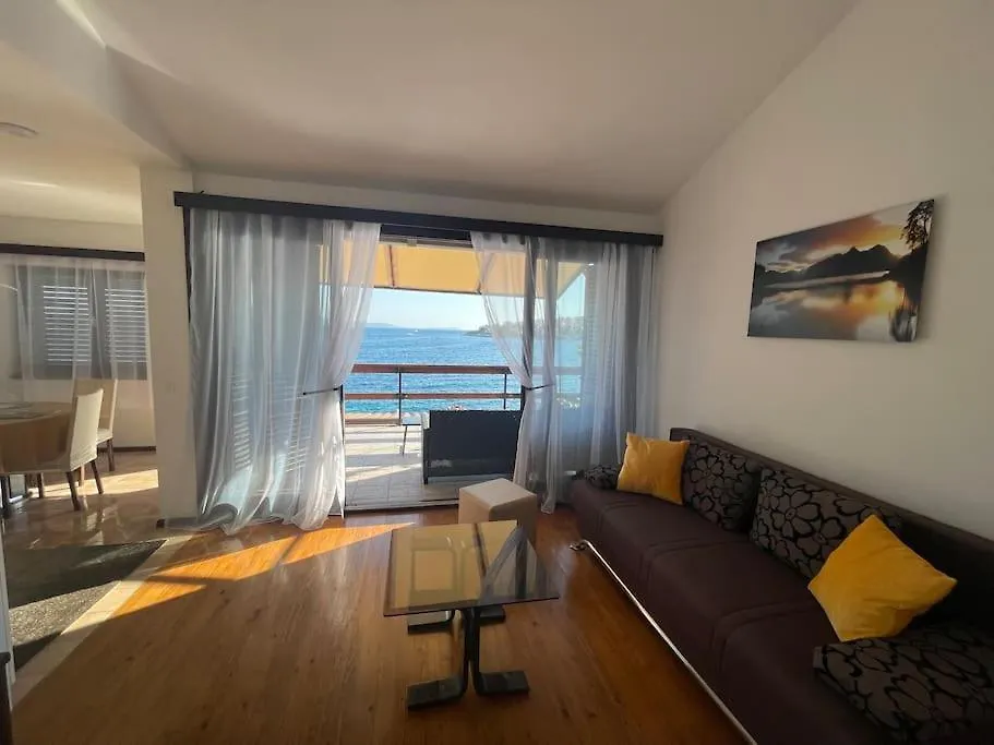 Beachfront Villa With Pool - Myway Trogir