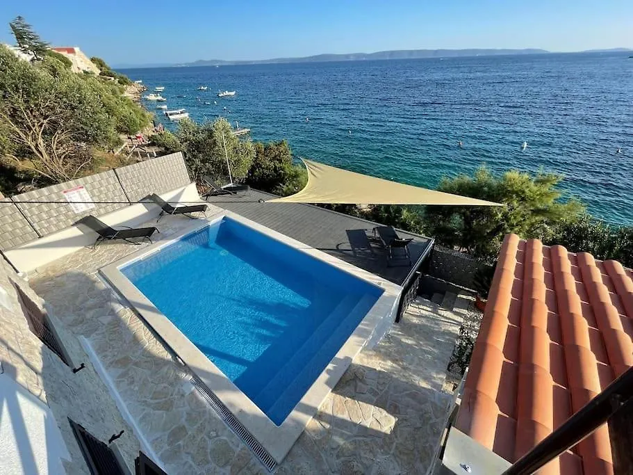 Beachfront Villa With Pool - Myway Trogir 0*,